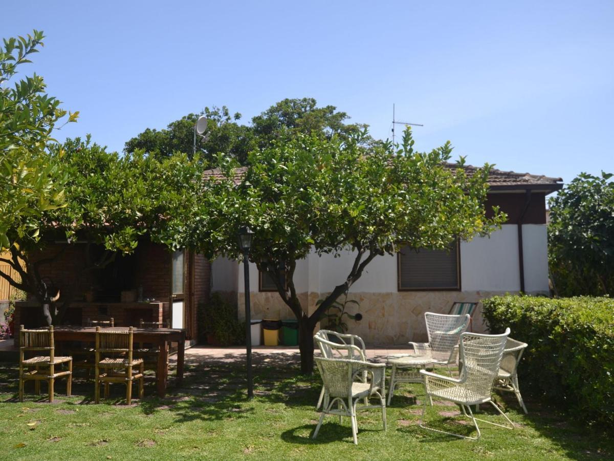 Villa Casa Unifamiliar Con Jard N Privado Agnone Bagni Exterior foto