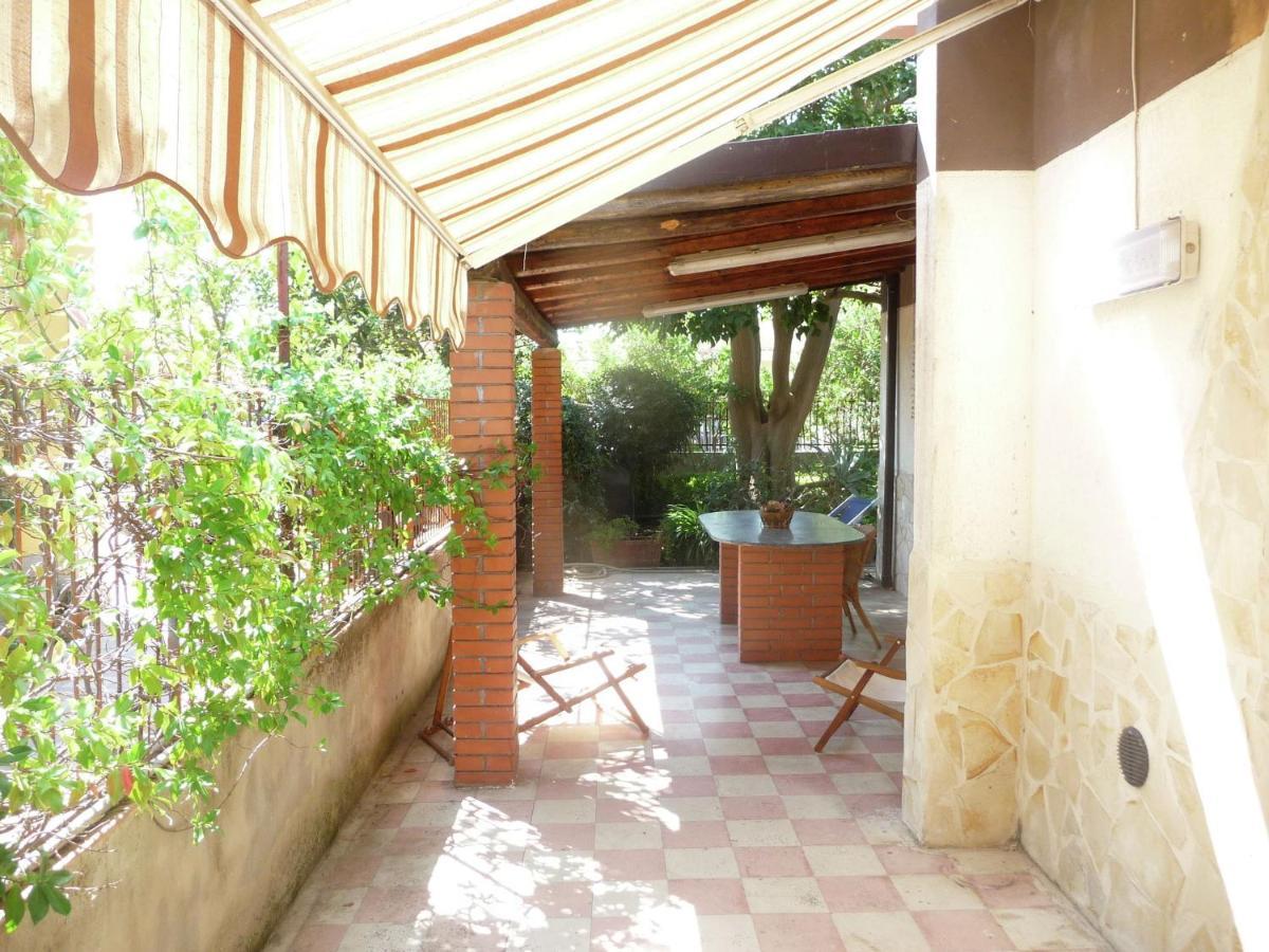 Villa Casa Unifamiliar Con Jard N Privado Agnone Bagni Exterior foto